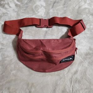 Dakine Waist Bag